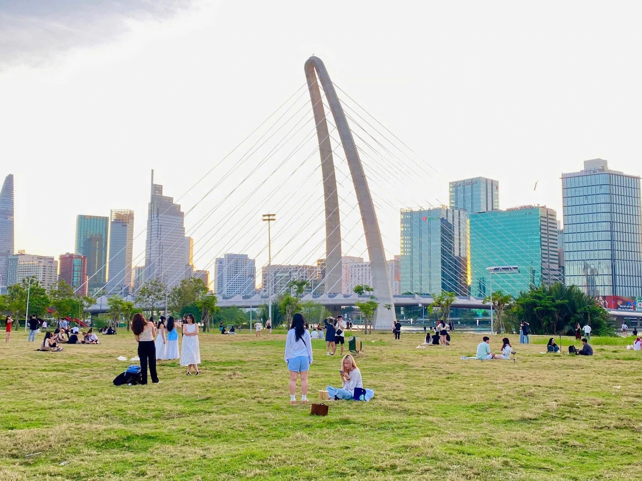 Secret park under Ba Son bridge - hidden gems in ho chi minh city
